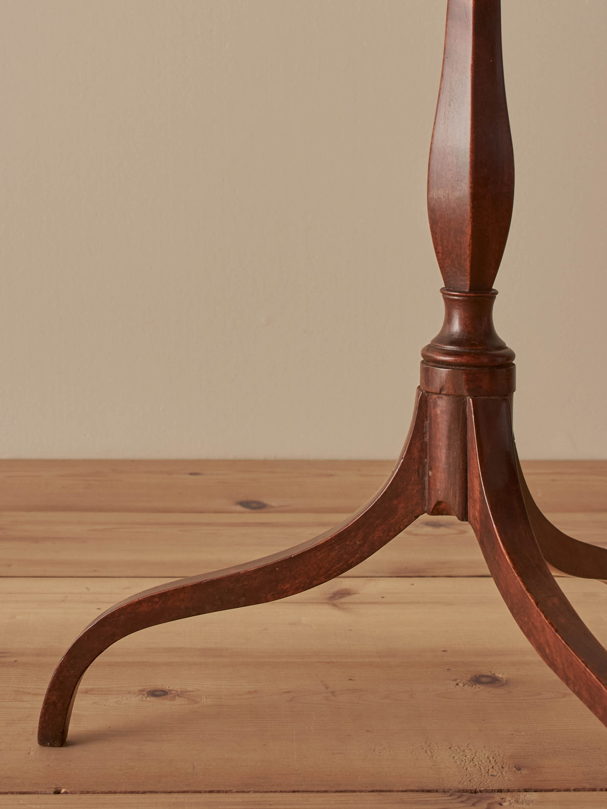 Victorian mahogany wine table