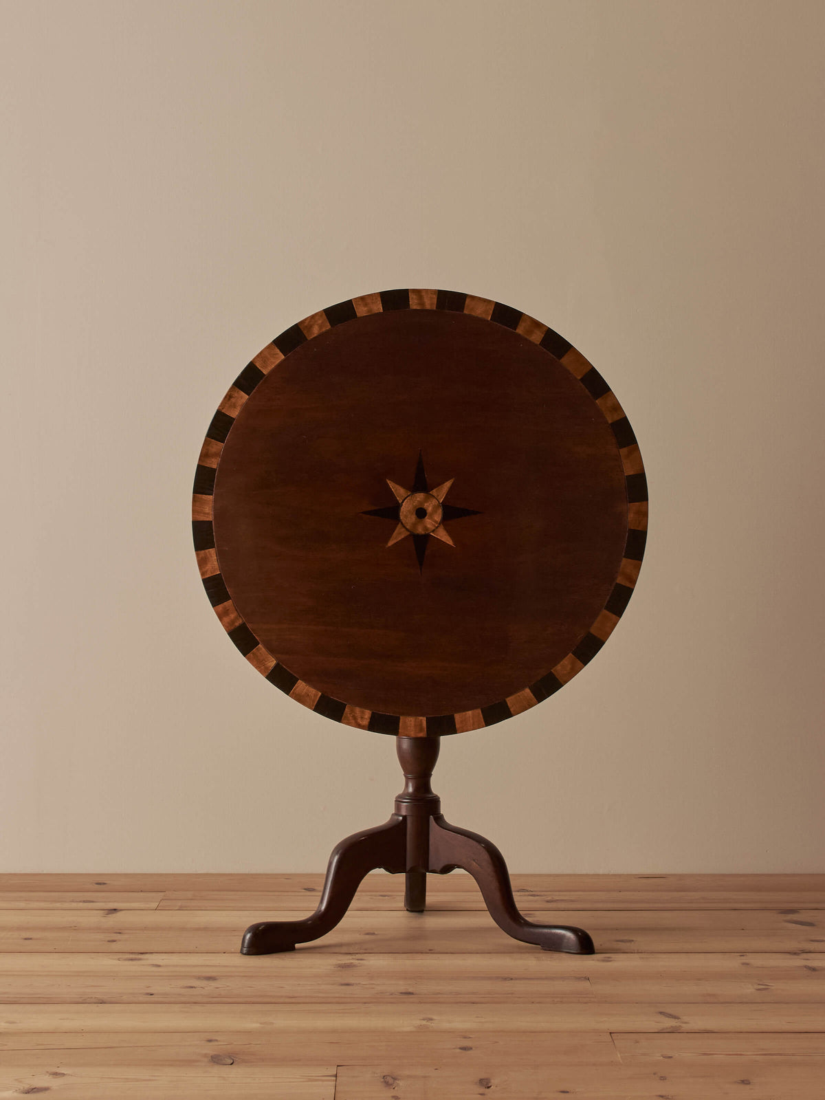 19th-century mahogany circular tilt-top side table
