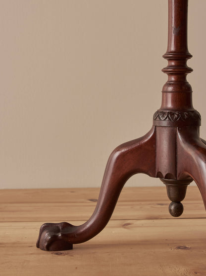 Victorian mahogany scalloped occasional table