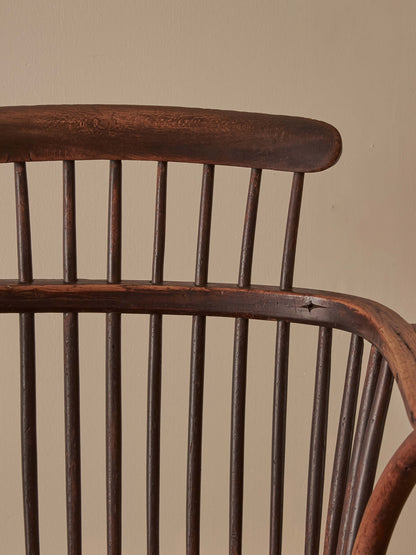 19th-century elm and beech comb-back Windsor chair
