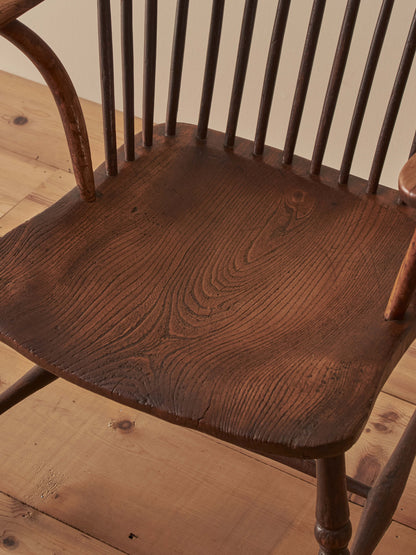 19th-century elm and beech comb-back Windsor chair