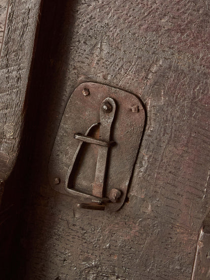 Georgian tilt-top wine table