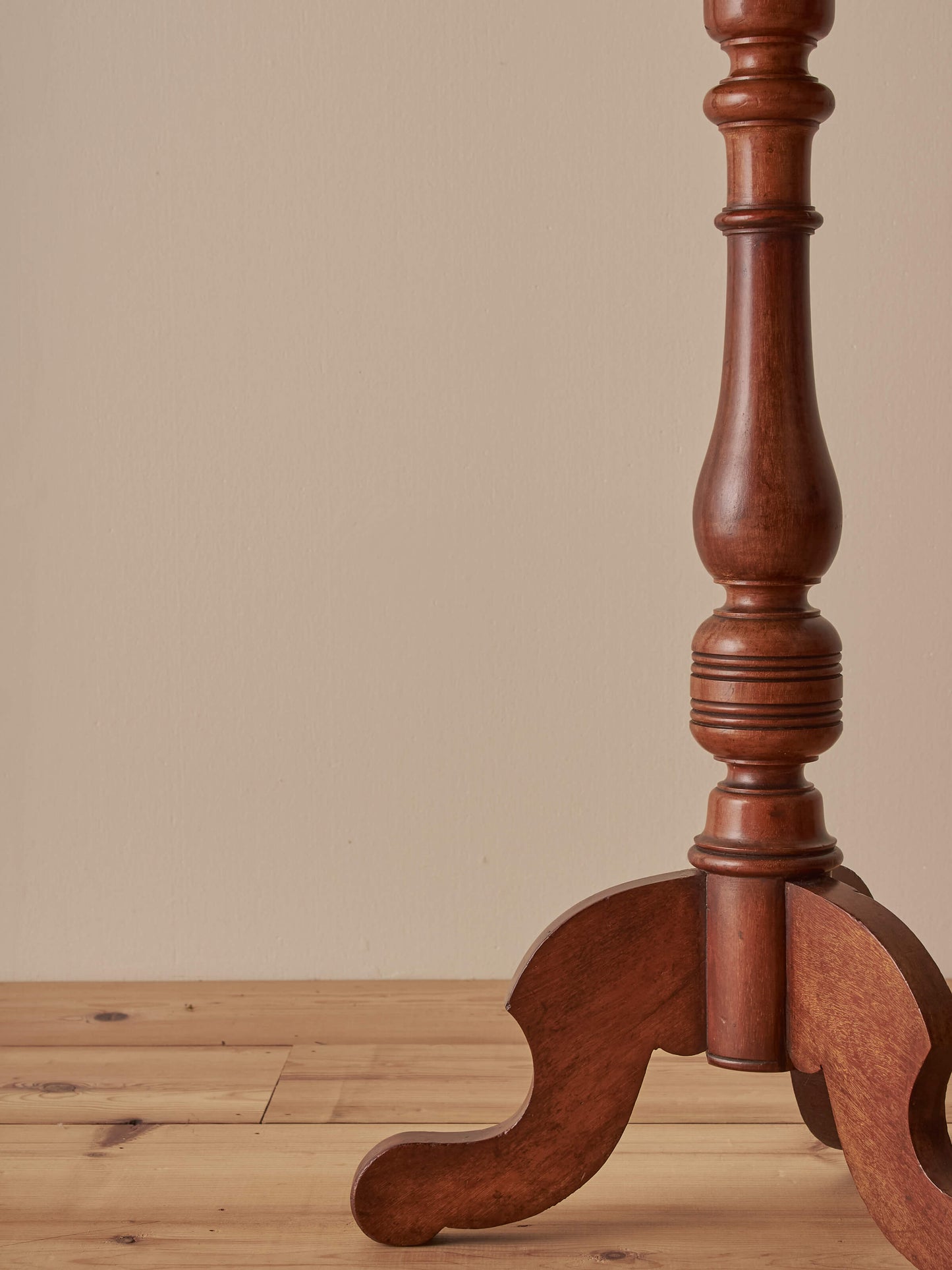 Victorian mahogany wine table