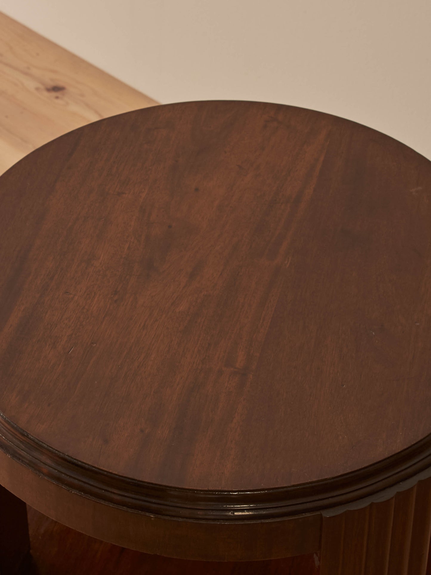 Mid-century mahogany circular reeded table