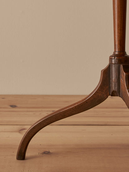 Victorian oval mahogany tripod table