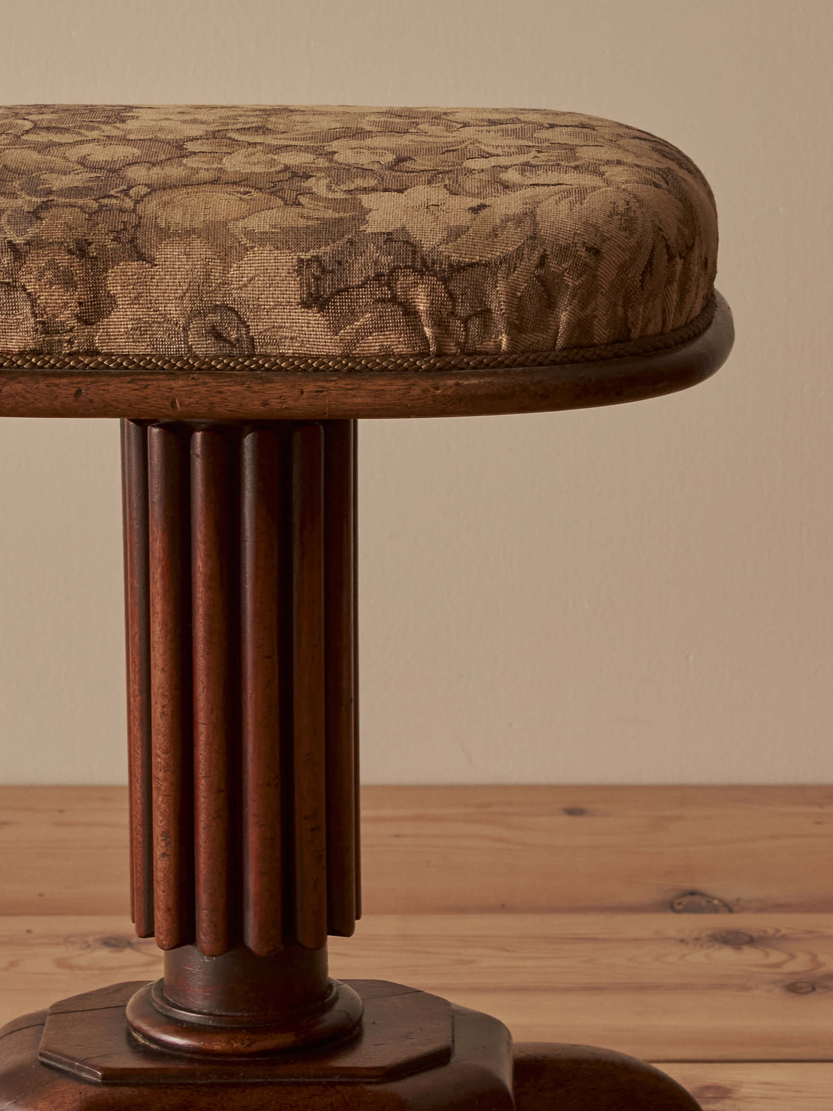 Victorian reeded mahogany upholstered stool