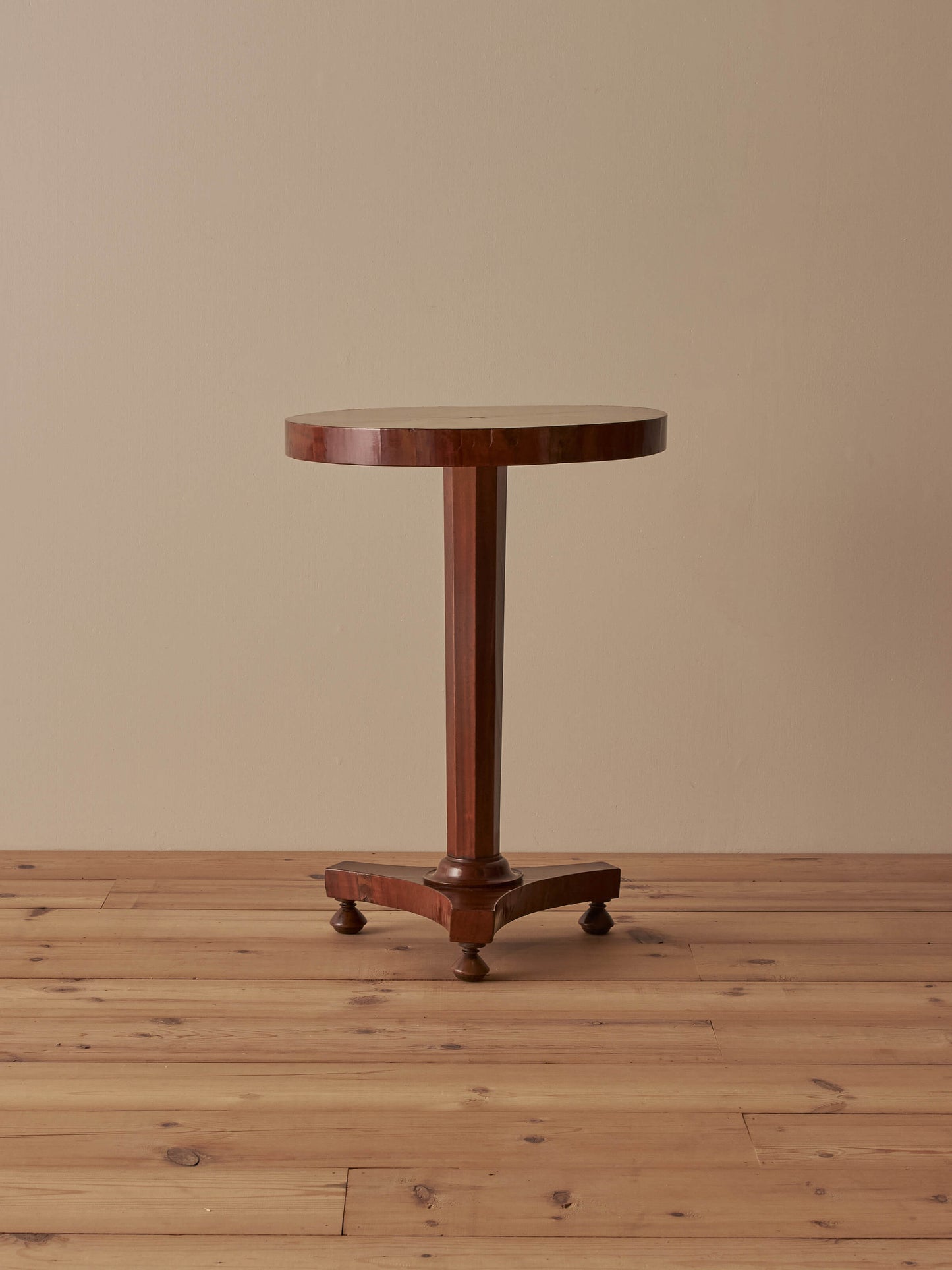 Regency circular starburst pedestal table