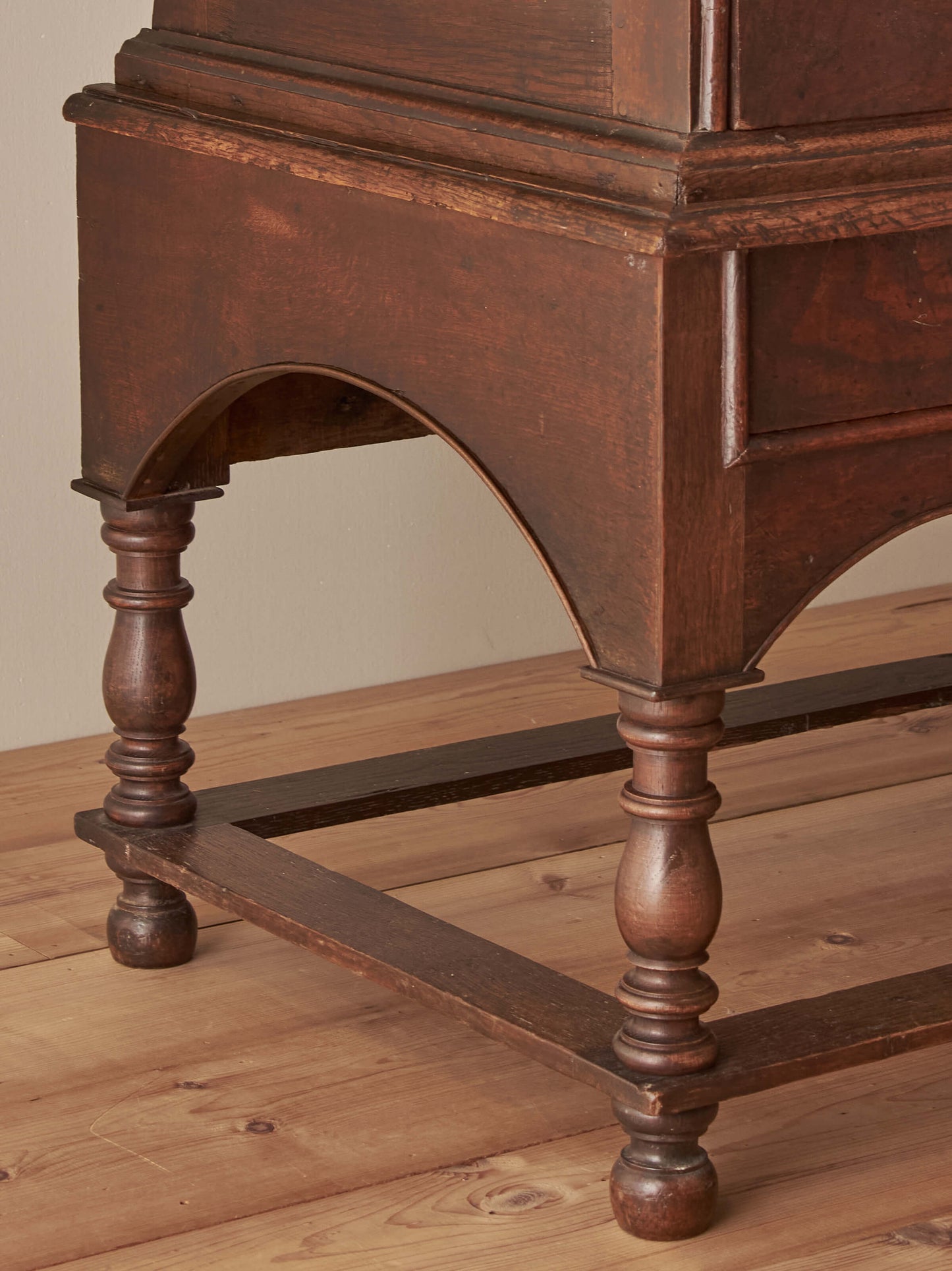 18th century Georgian oak chest on stand