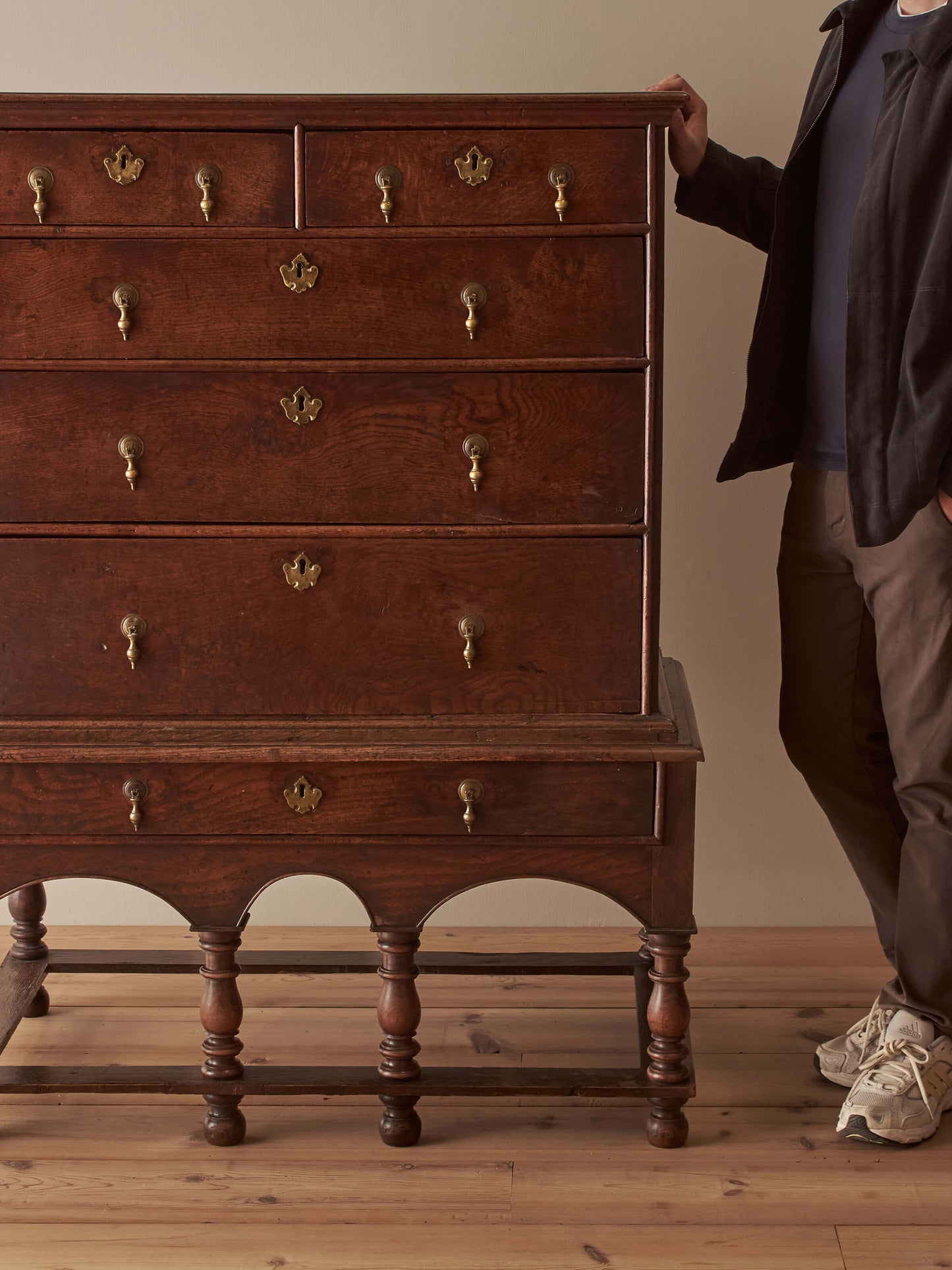 18th century Georgian oak chest on stand