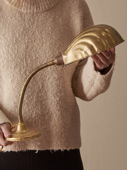 Vintage brass clam table lamp