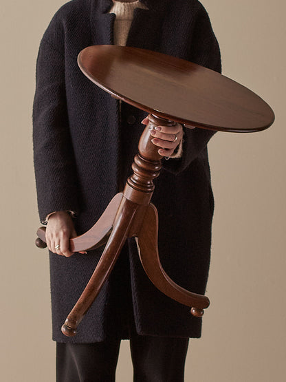 Antique circular mahogany tilt-top table