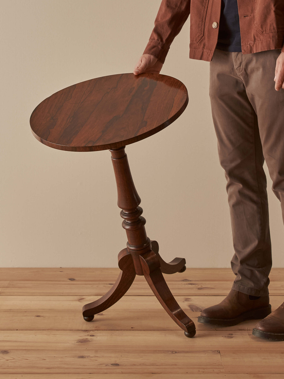 Victorian rosewood circular lamp table