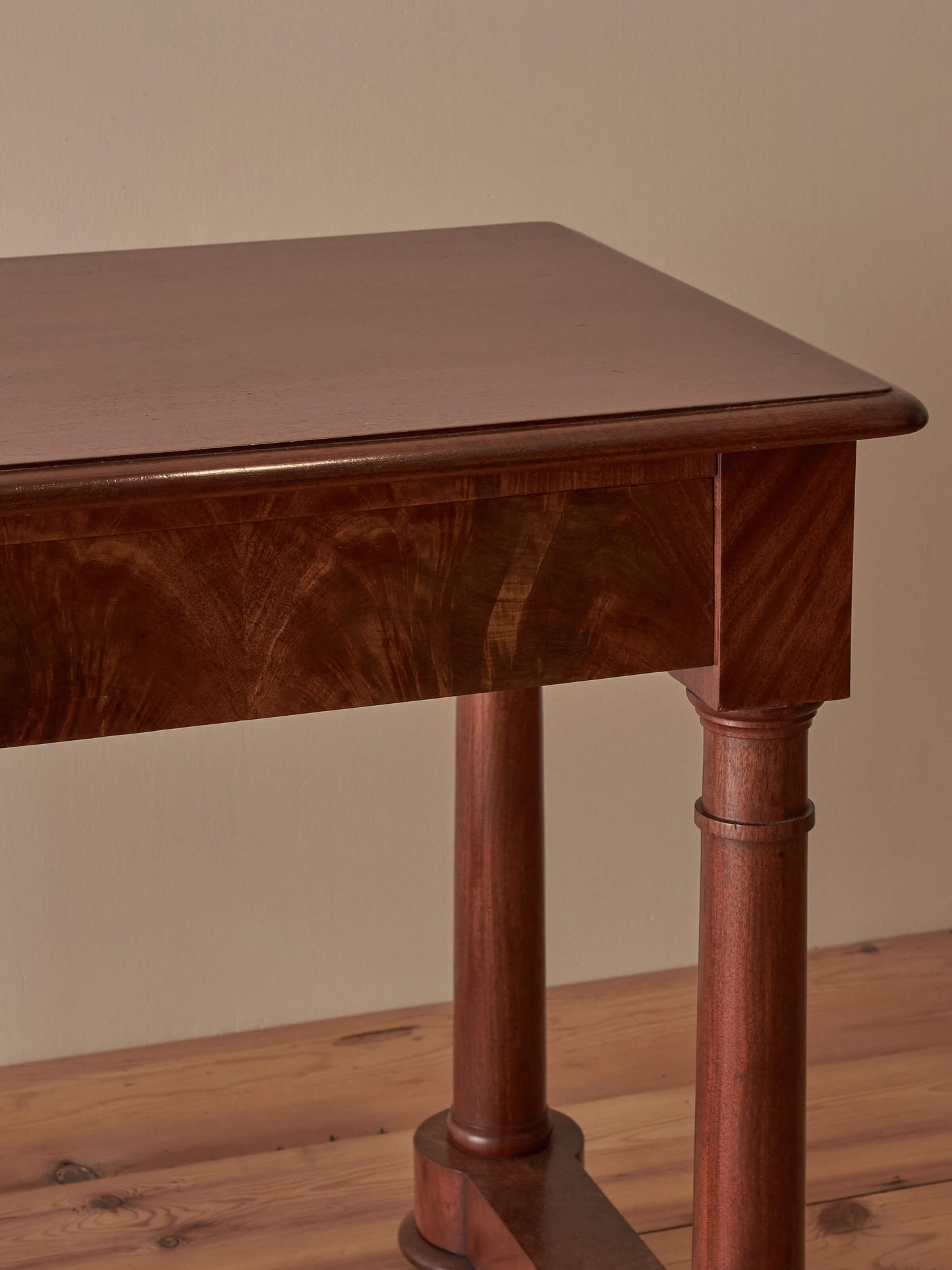 Regency mahogany console table on castors