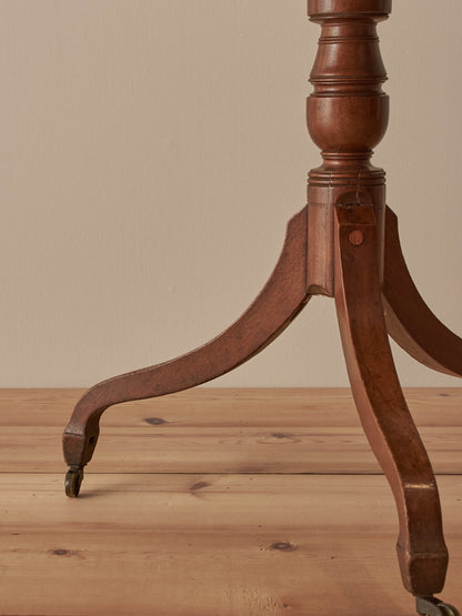 Victorian mahogany tilt-top table on castors