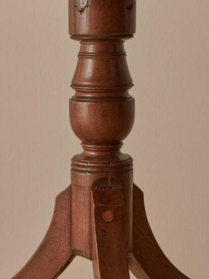 Victorian mahogany tilt-top table on castors