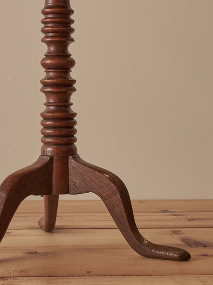 Victorian circular wine table on splayed legs