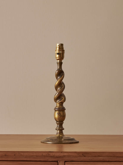 Vintage brass barley twist table lamp
