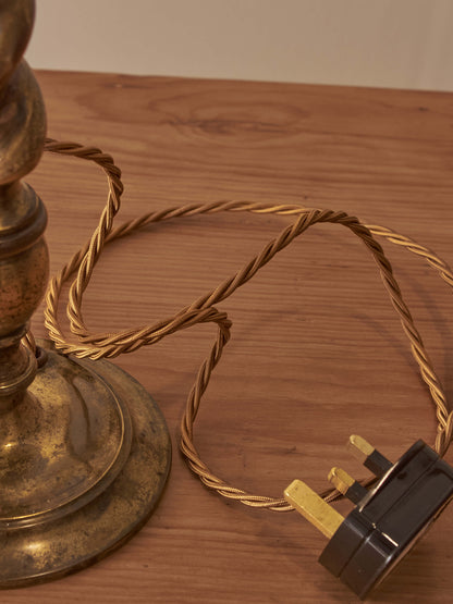 Vintage brass barley twist table lamp