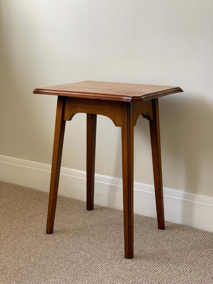 Art Deco side table made by Homettes
