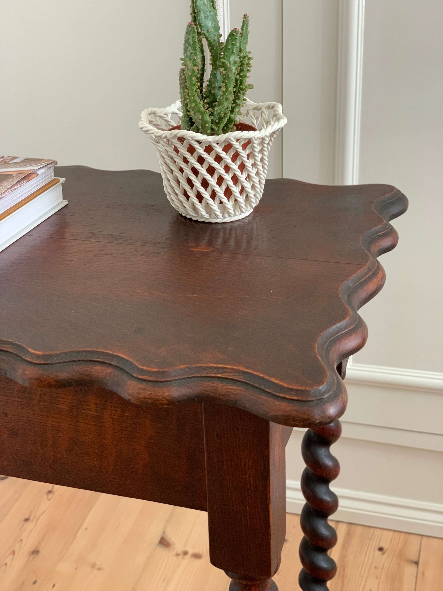 Antique barley twist side table with scalloped top