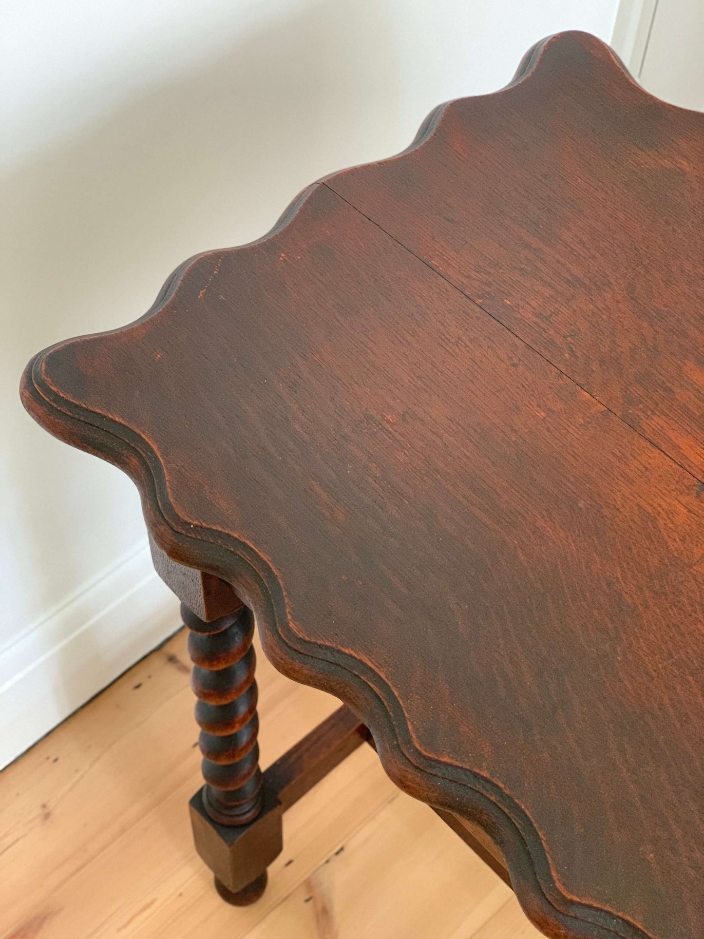 Antique barley twist side table with scalloped top