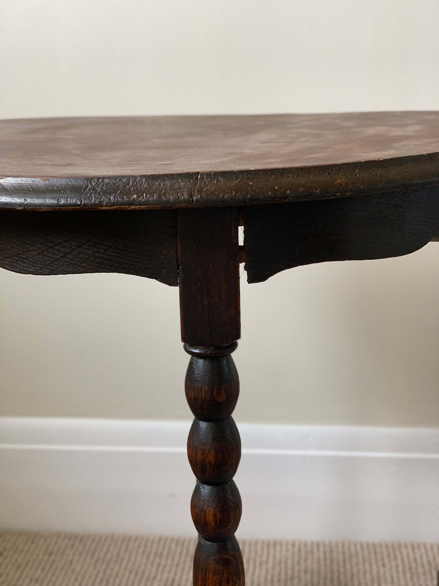 French antique bobbin circular side table