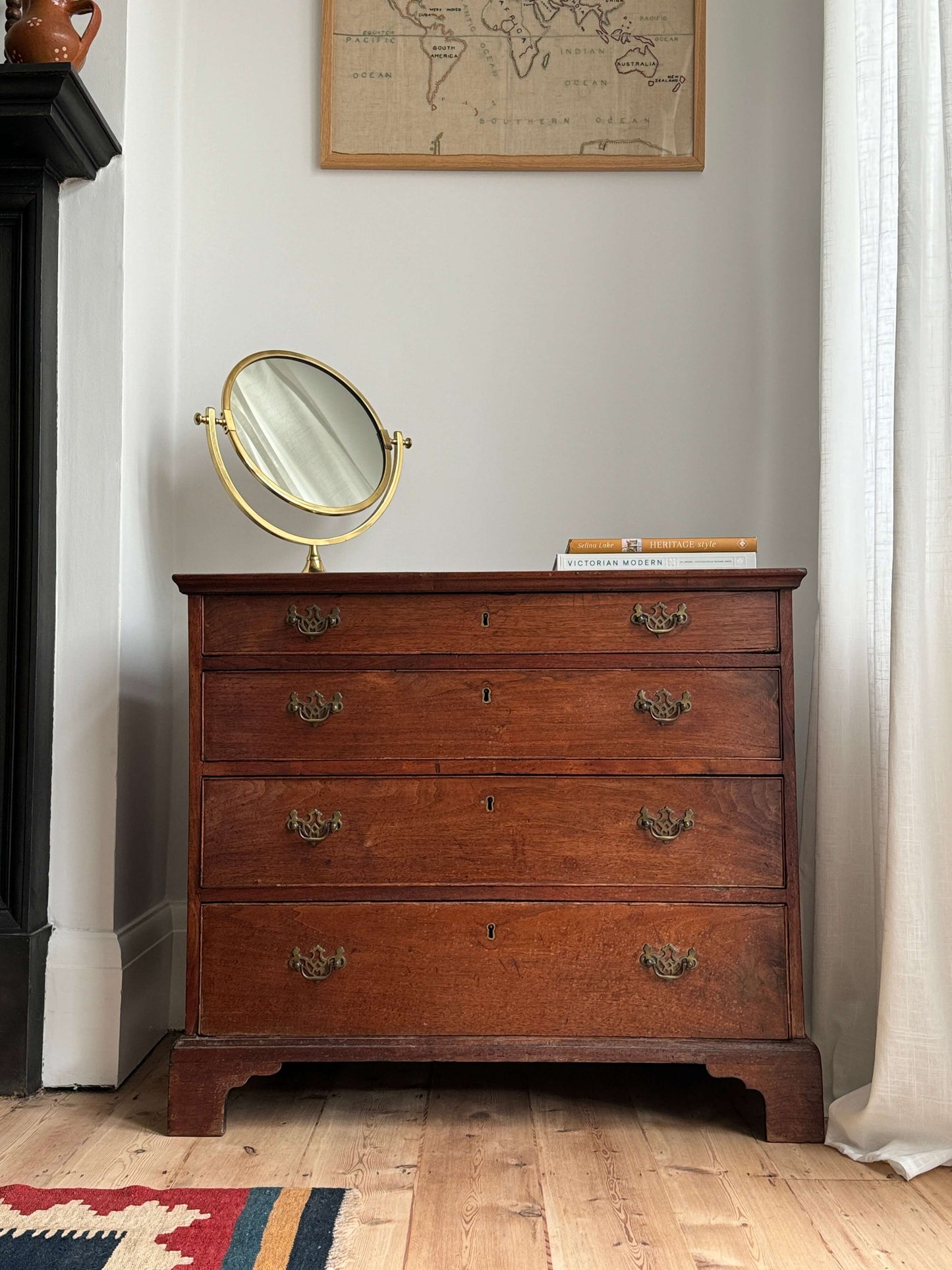 Georgian oak chest of drawers on bracket feet