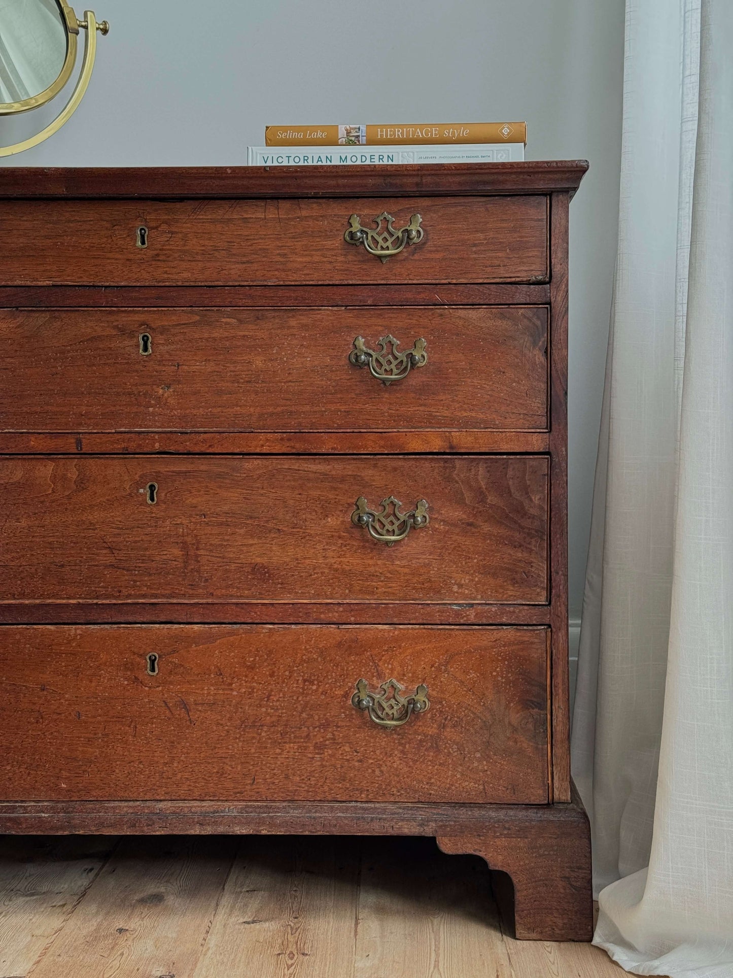 Georgian oak chest of drawers on bracket feet