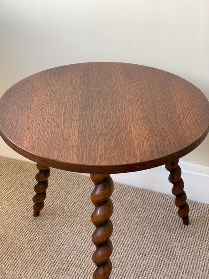 French vintage circular table with twisted legs