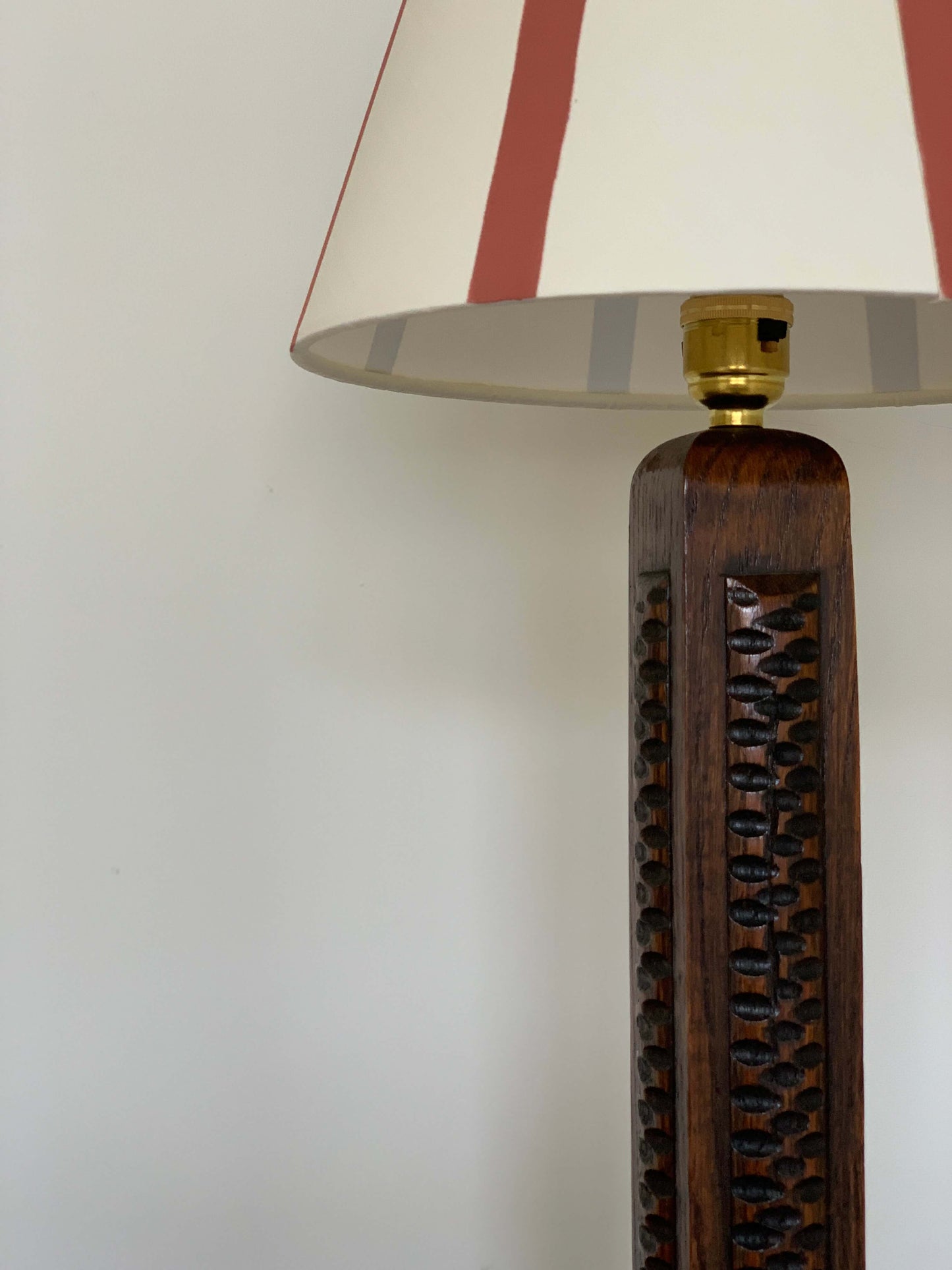 French antique oak table lamp in the manner of Charles Dudouyt