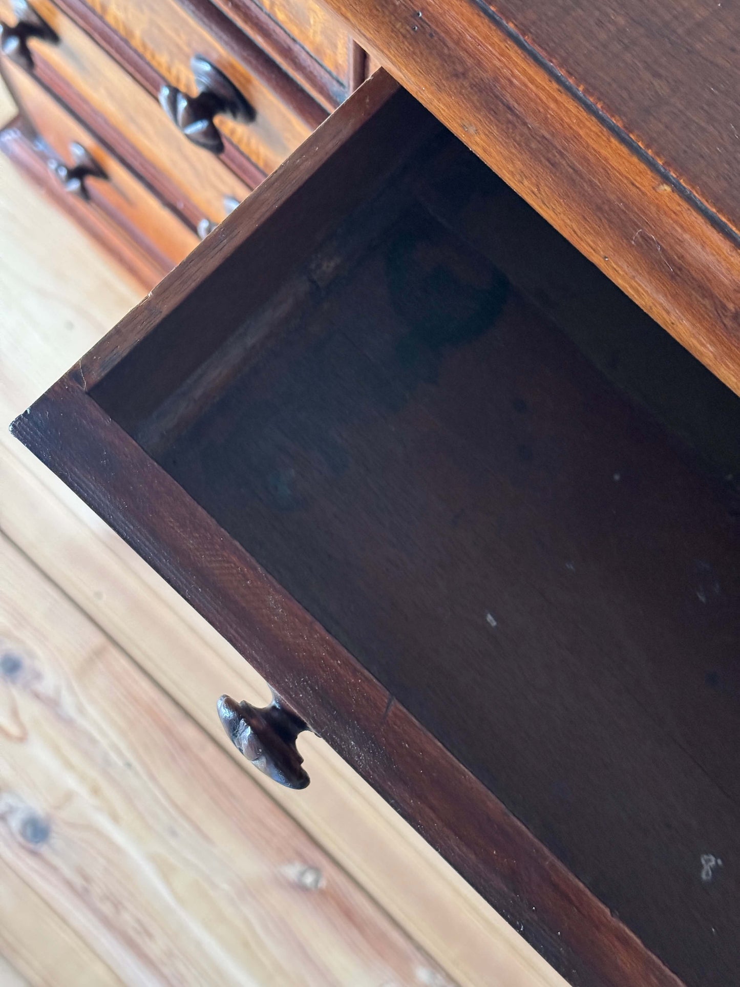 Regency mahogany fiddleback twin pedestal desk