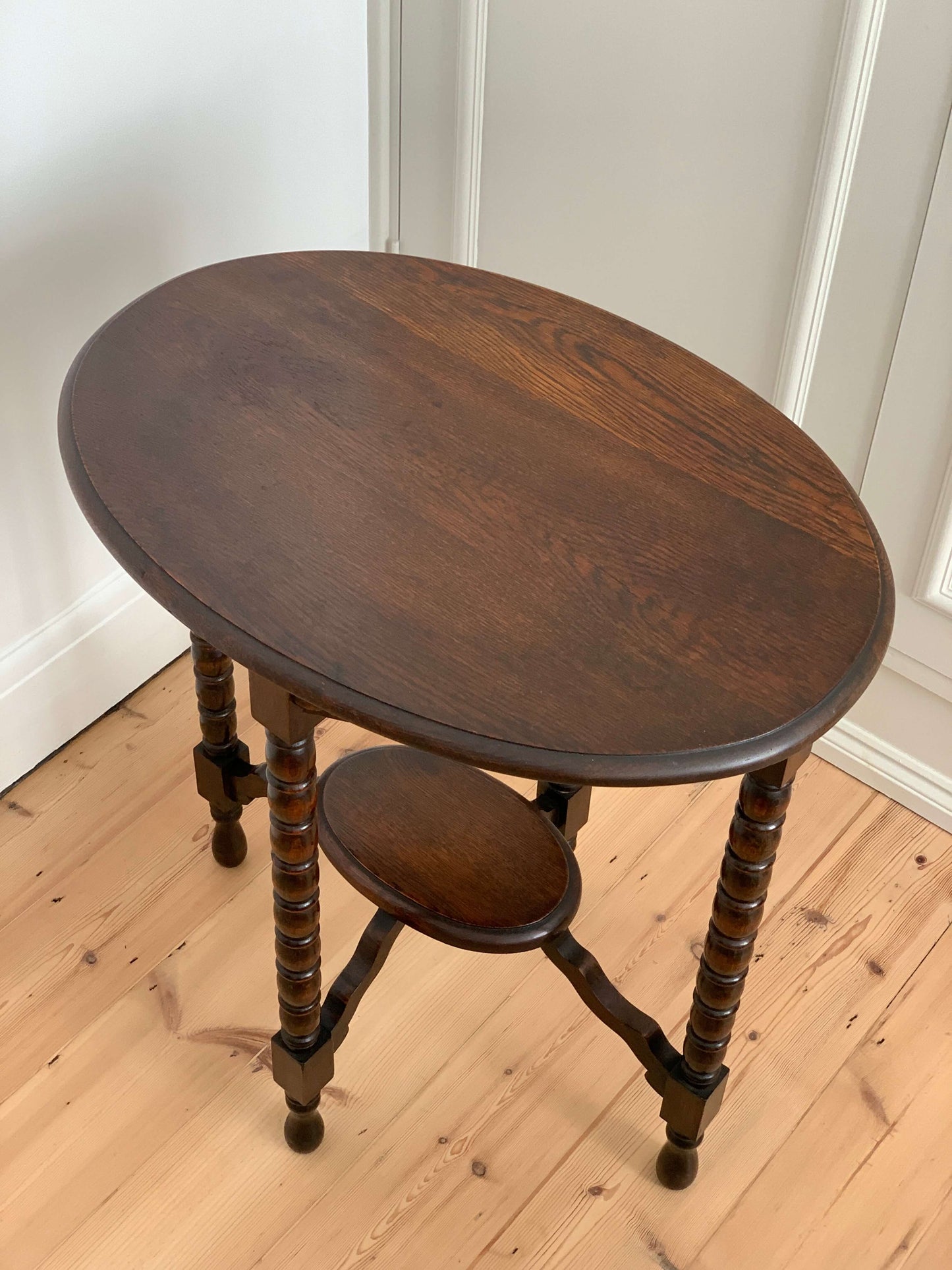 ON HOLD Antique oval bobbin side table