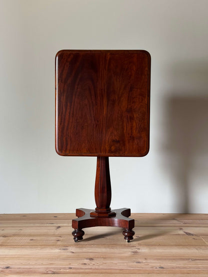 Victorian mahogany tilt-top side table