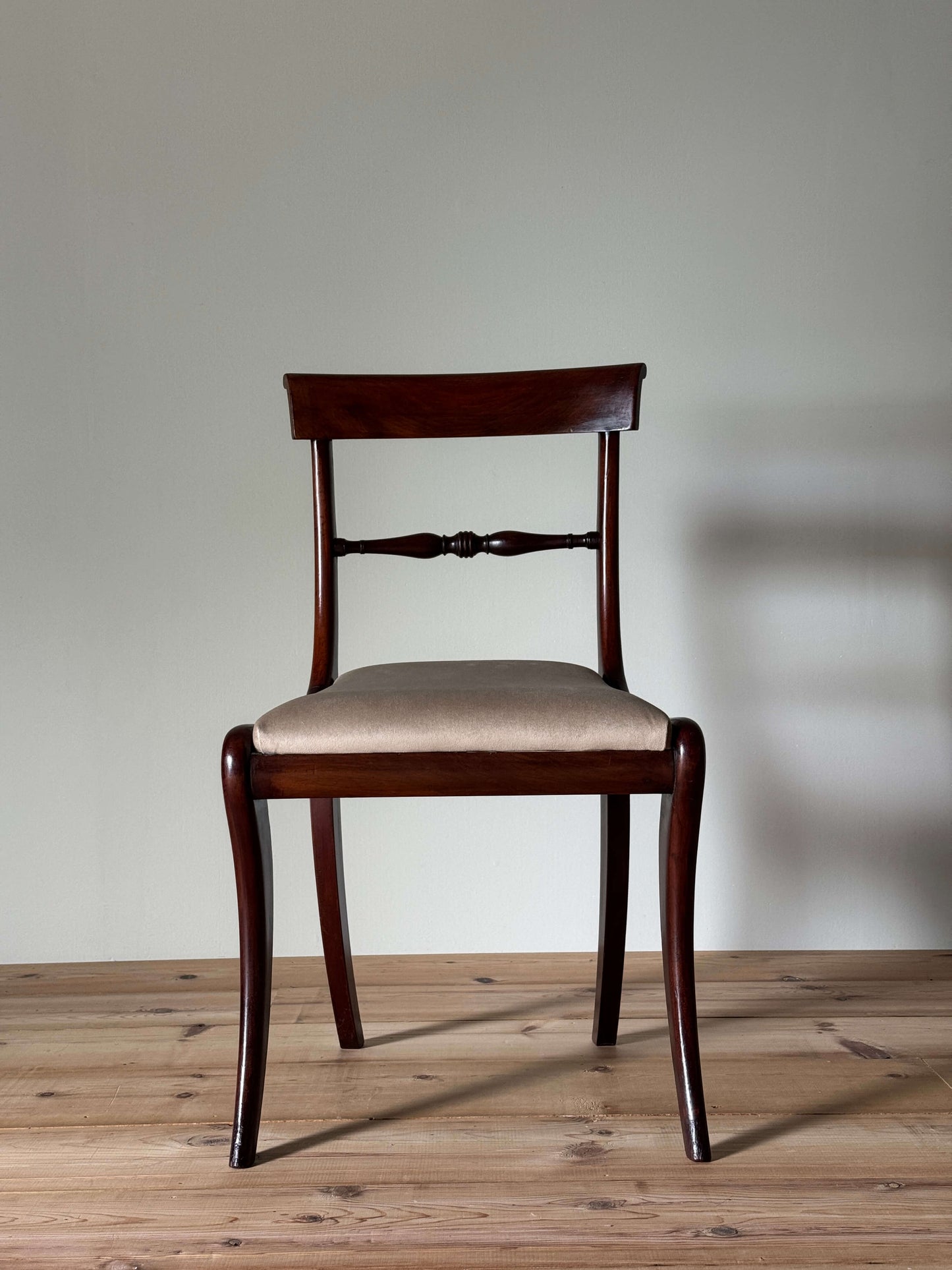 Set of six Regency mahogany dining chairs