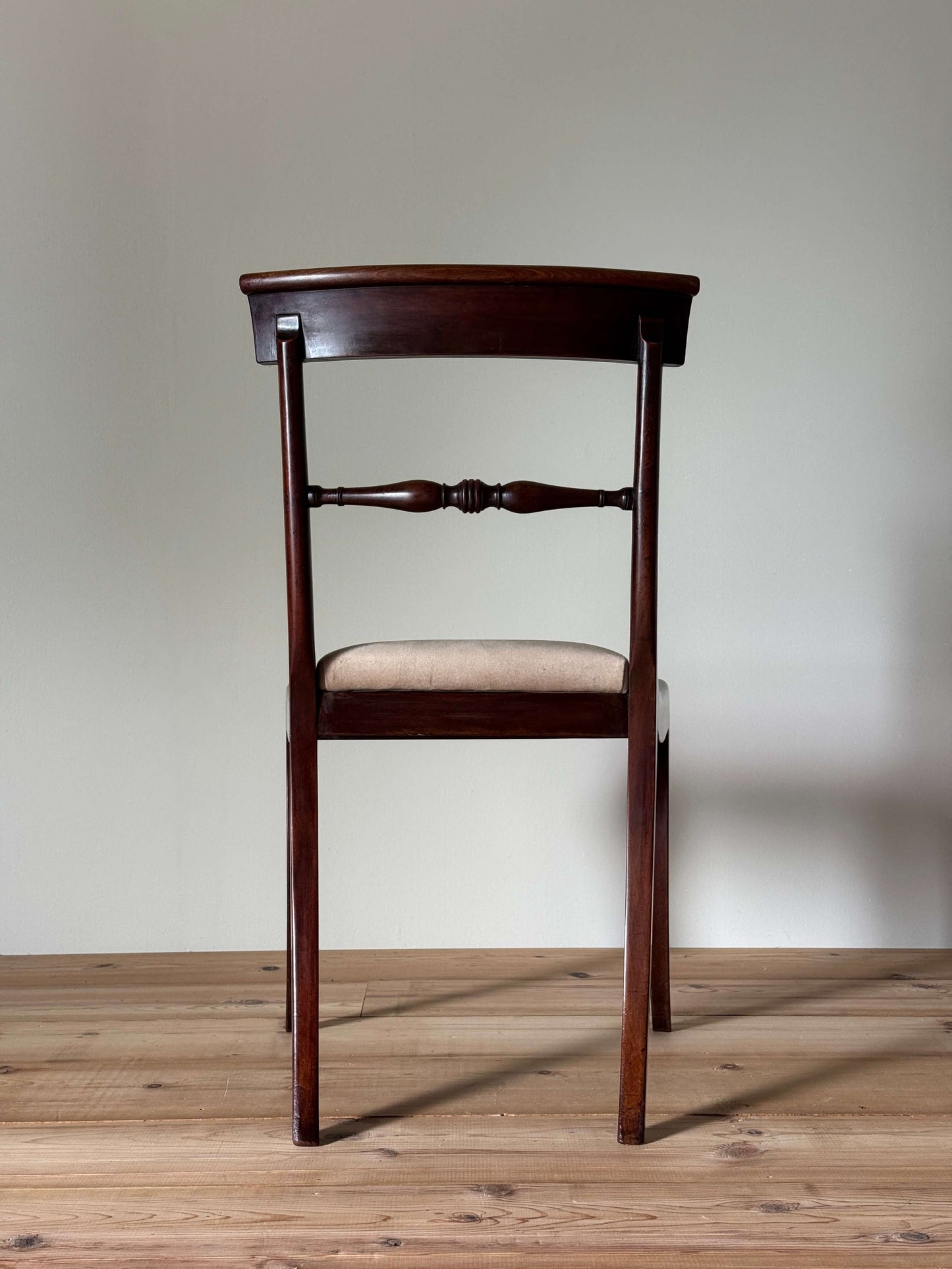 Set of six Regency mahogany dining chairs