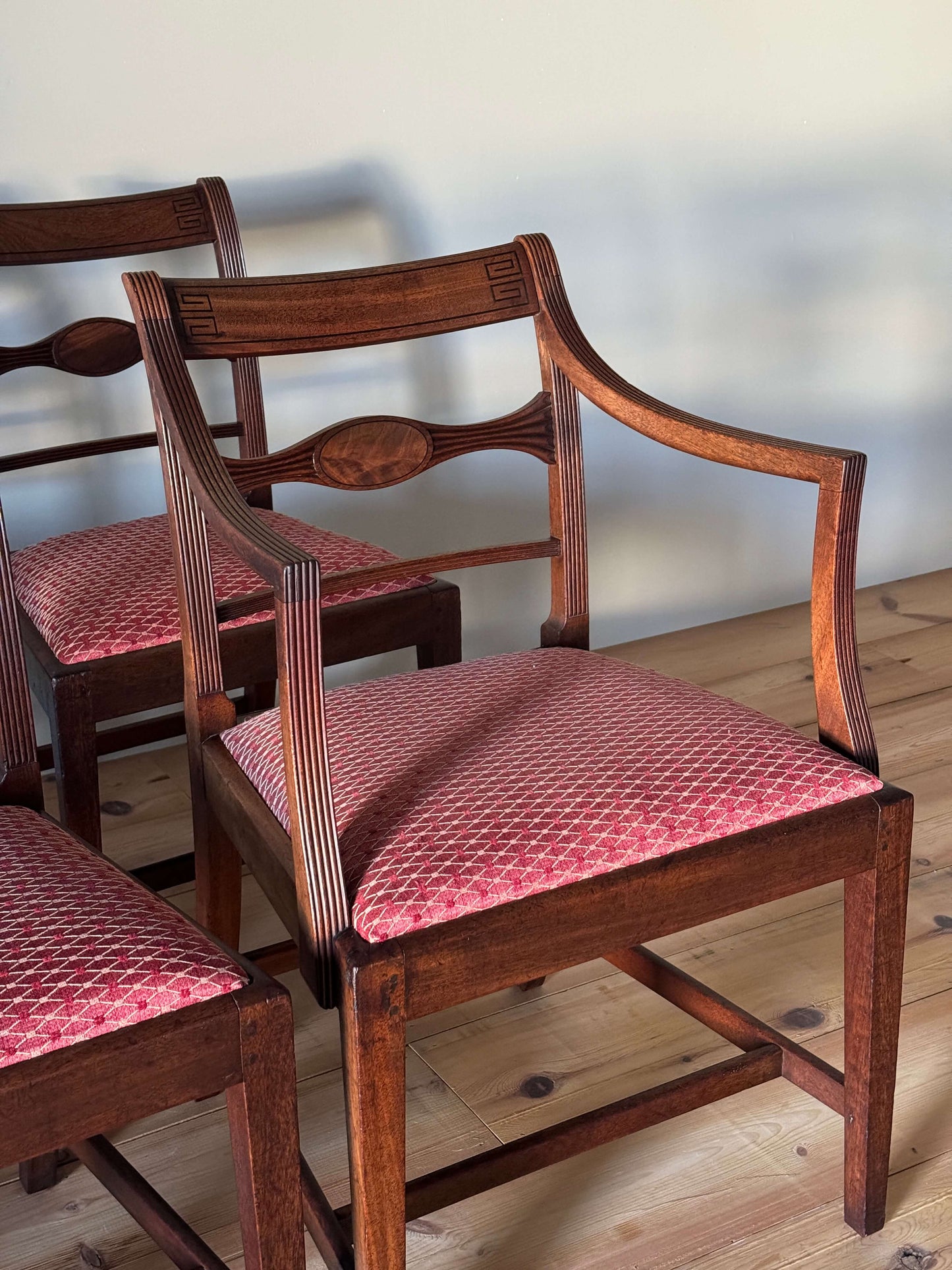 Set of six early Victorian mahogany reeded dining chairs