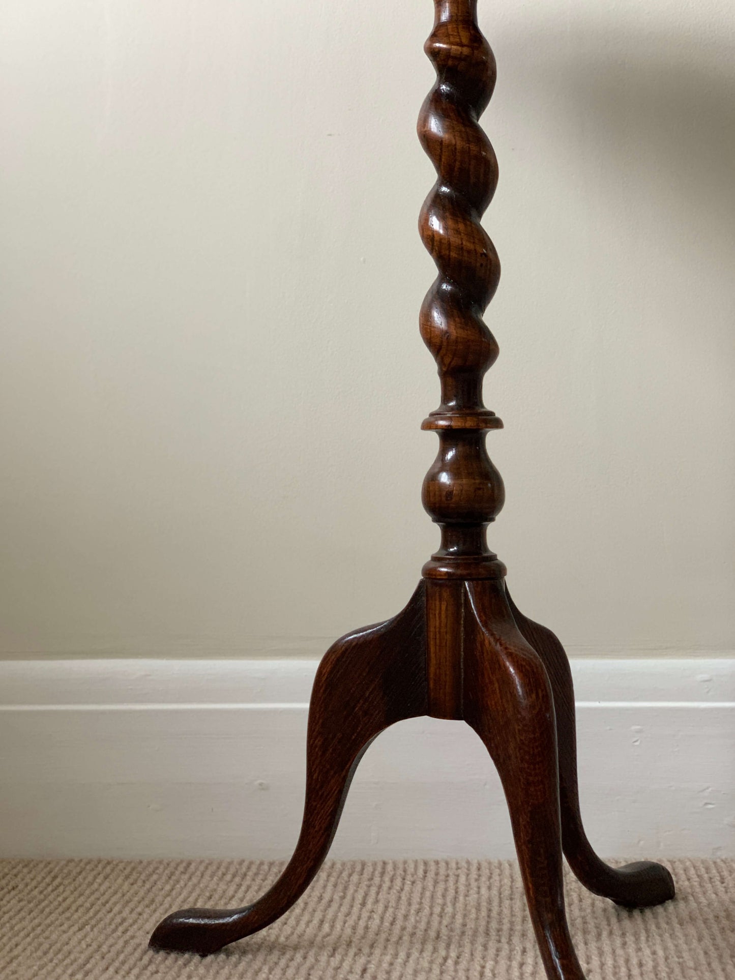 Victorian barley twist wine table on splayed legs