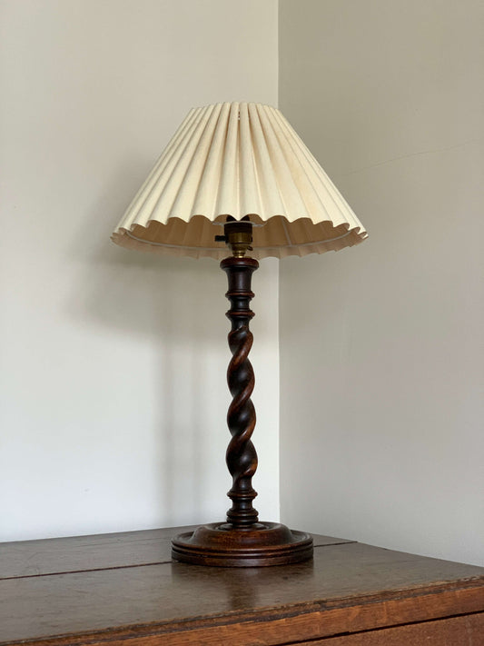 Edwardian antique barley twist table lamp