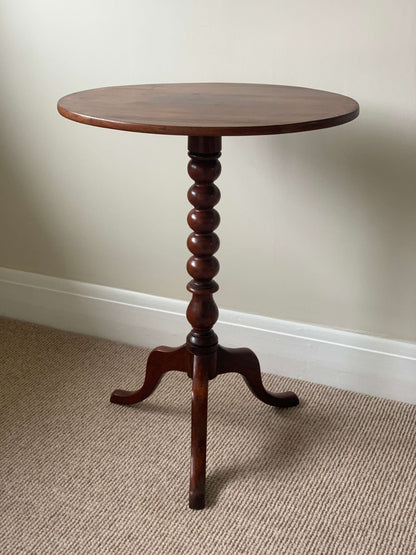 Victorian mahogany bobbin tilt side table with oval top