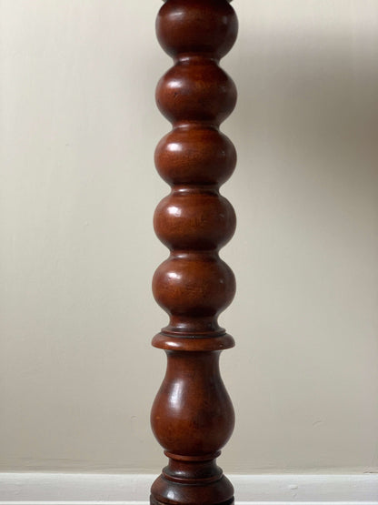 Victorian mahogany bobbin tilt side table with oval top