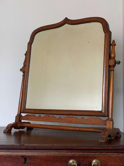 Georgian mahogany table-top swing mirror