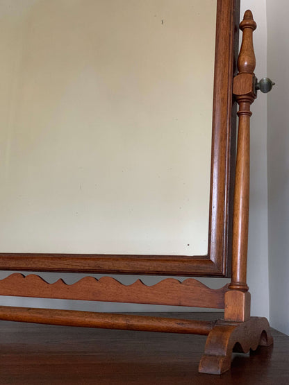 Georgian mahogany table-top swing mirror