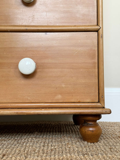 Victorian pine chest of drawers