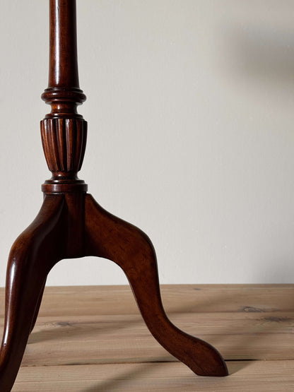 Victorian mahogany clover table wine table