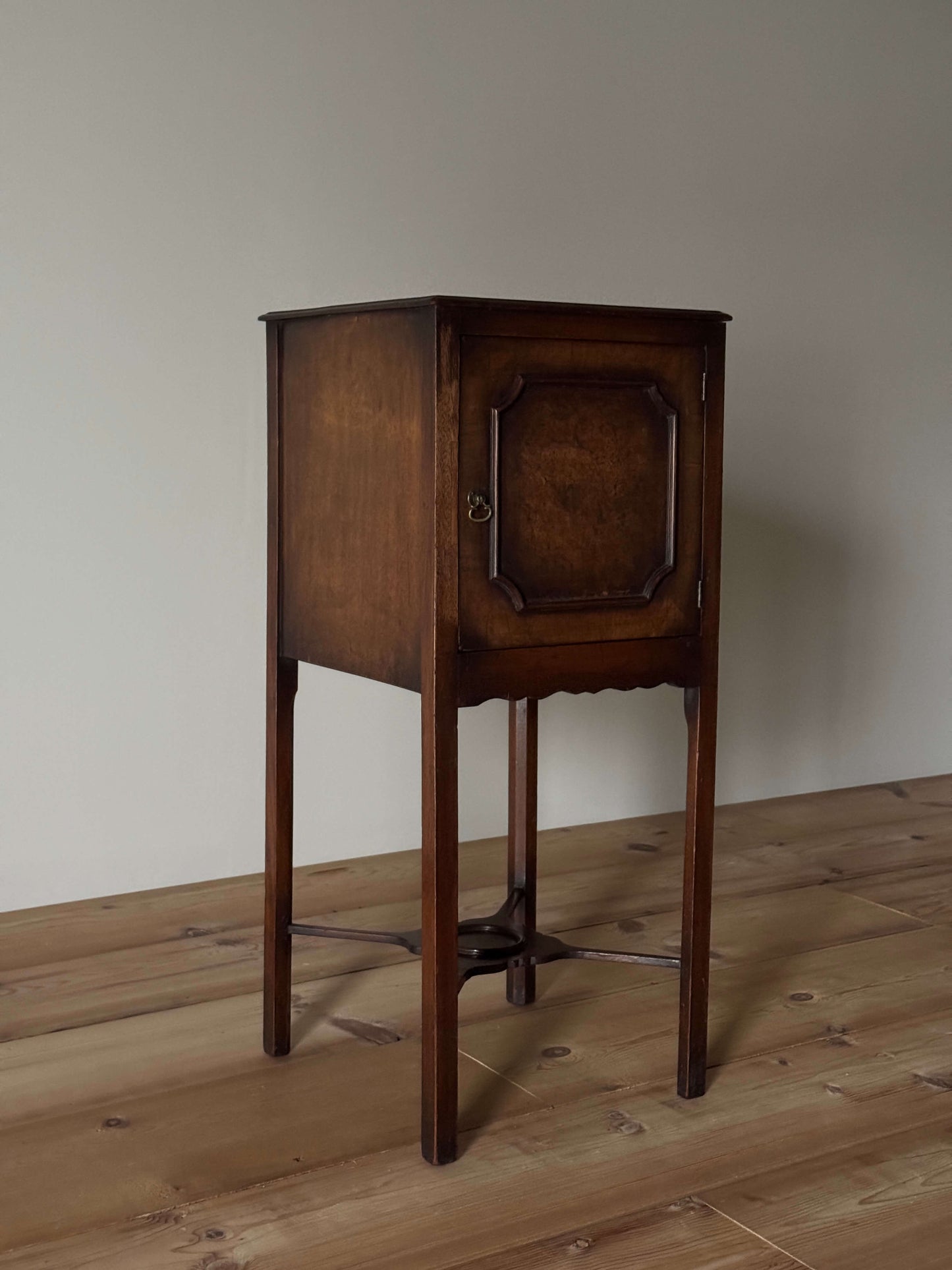 Georgian mahogany single bedside table