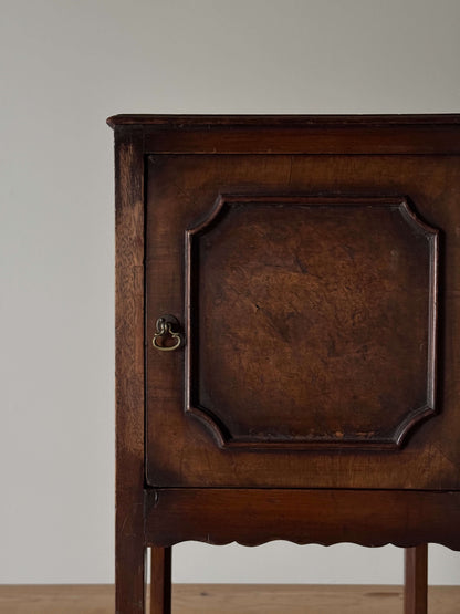 Georgian mahogany single bedside table