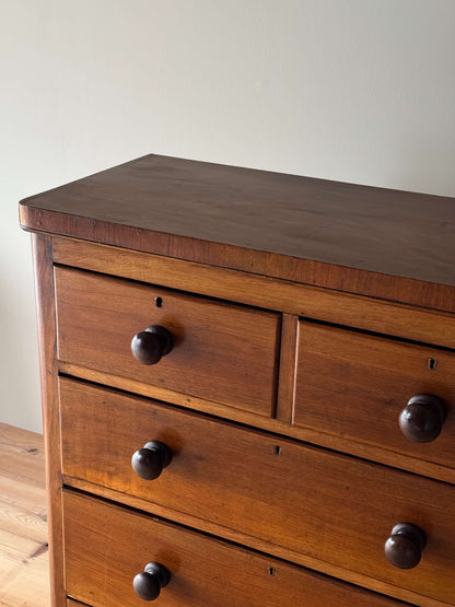 Victorian chest of drawers