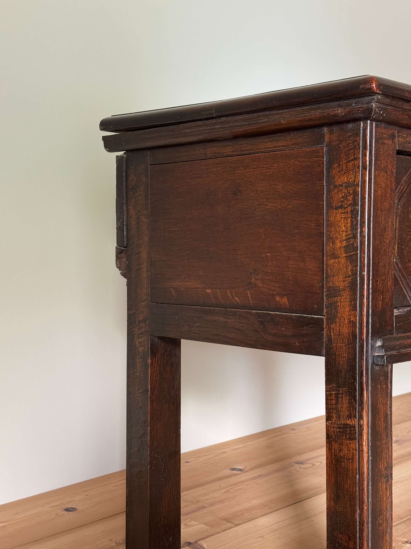 George I oak dresser base