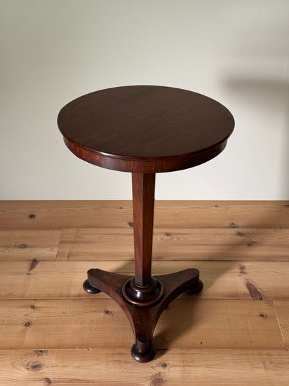 Victorian circular pedestal table on bun feet