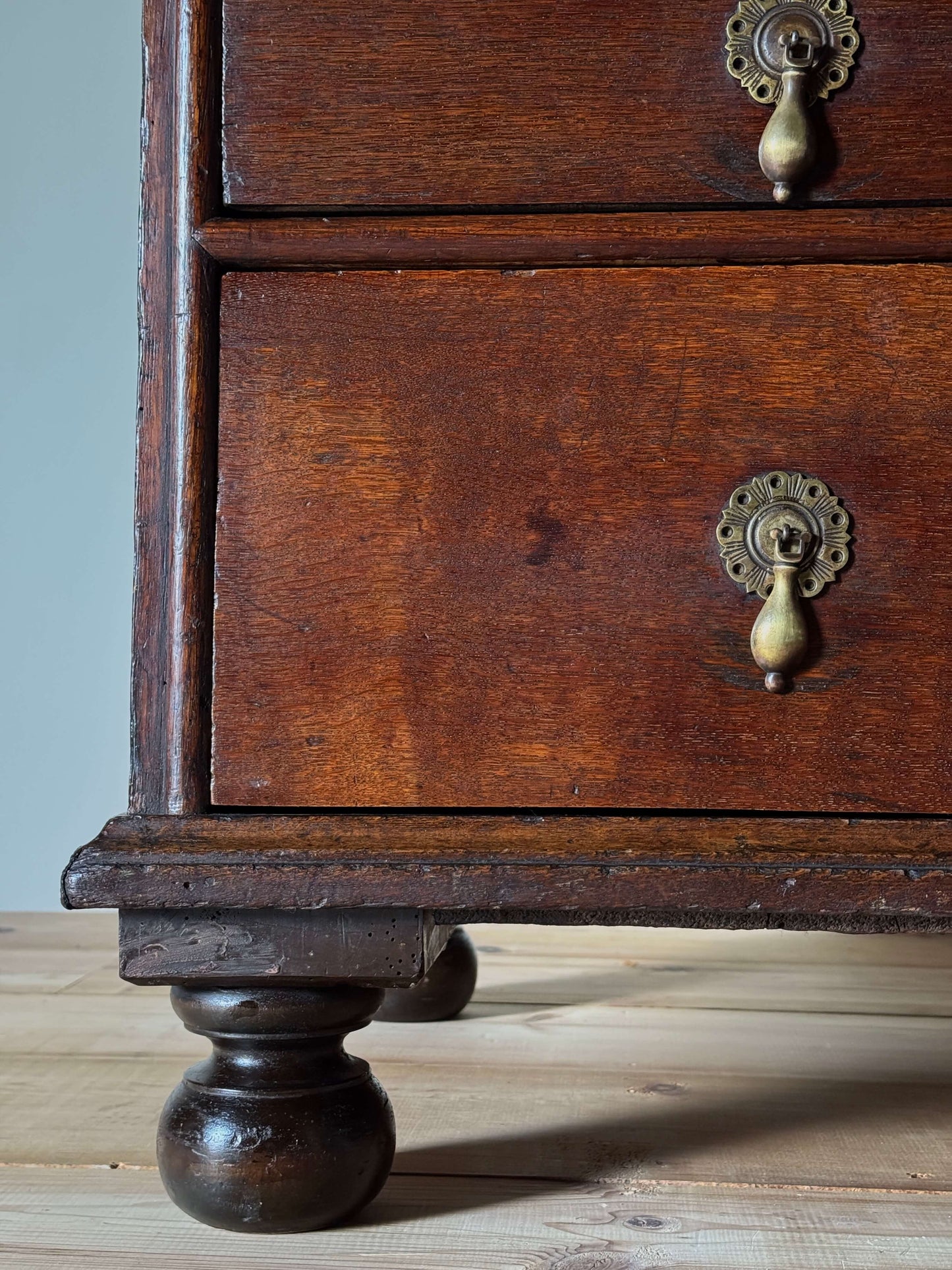 Georgian chest of drawers on bun feet